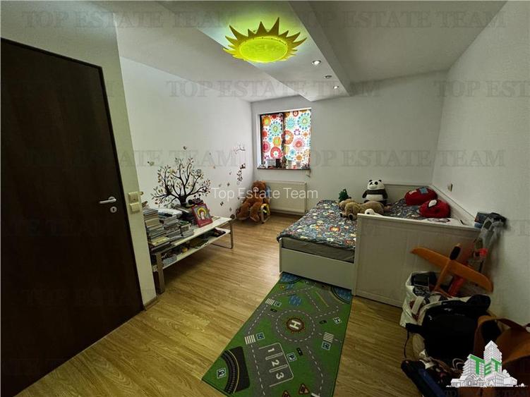 Zona Primarie Mogosoaia | Complex de case cu bariera | Curte cu foisor - 20