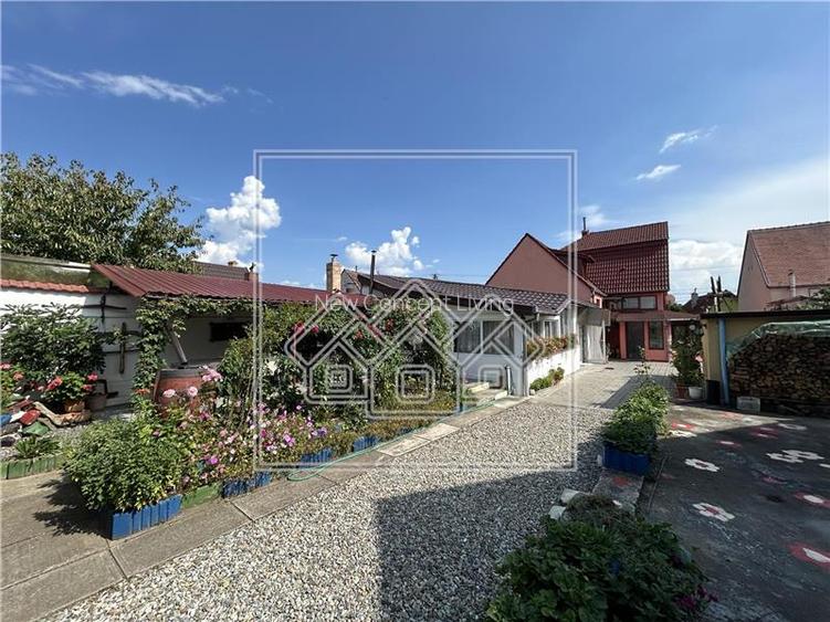 Casa individuala, teren mare, 260 mp utili, Sura Mica - 18