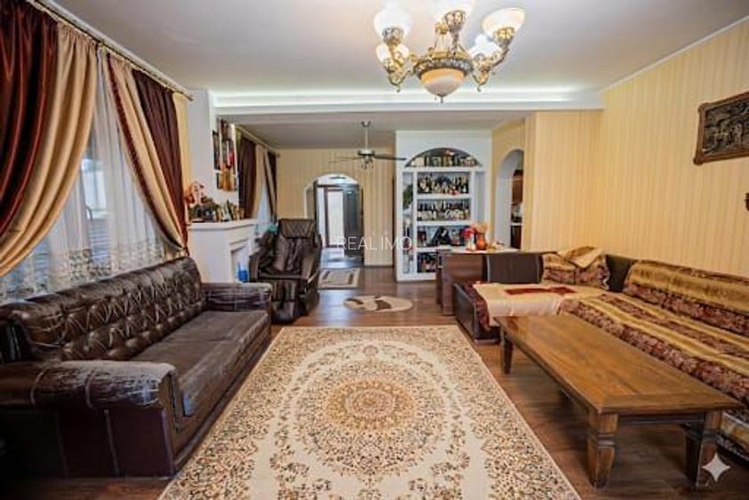 Vilă D+P+1E | 347 mp desfășurat | 487 mp teren | Ovidiu Sud - 9