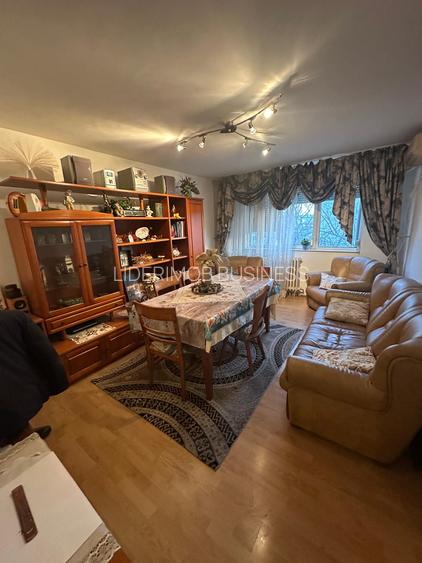 Vanzare apartament 4 camere Militari Lujerului Orsova - 2