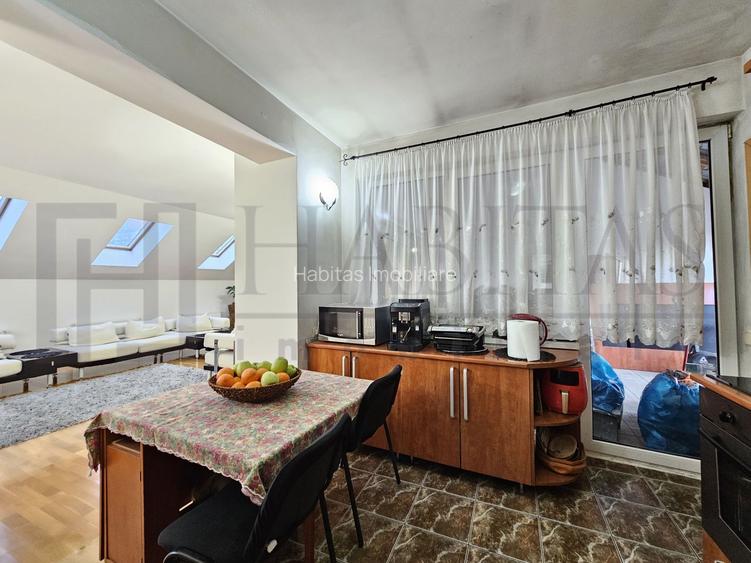 Casa cu 8 camere, dispusa pe doua nivele, Parcul Central - 13