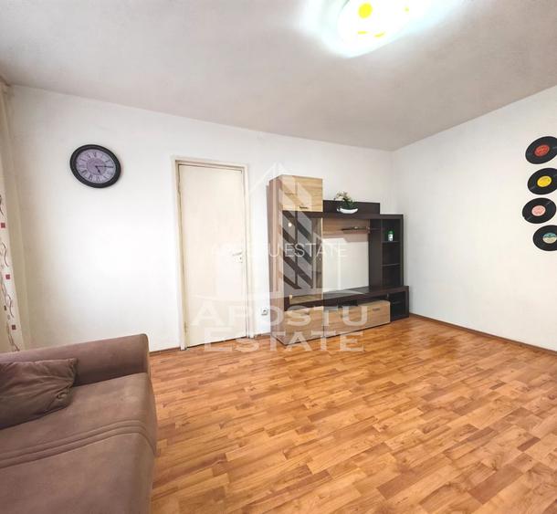 Apartament cu 2 camere, etaj intermediar, zona Sagului - 2