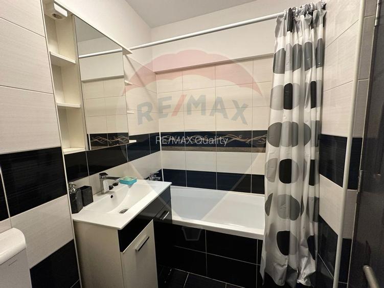 Garsoniera de inchiriat in Titan - 4