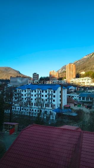 Închiriez in scop turistic sau pe termen lung apartament 2 camere, bucătărie și  - 5