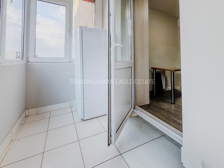 Apartament renovat decomandat|2 camere|Interservisan/Titulescu - 12