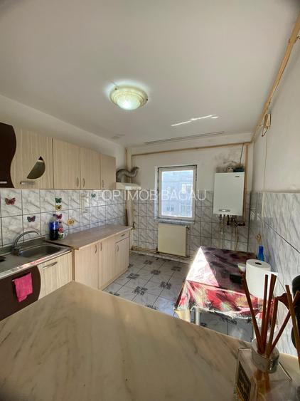 2 CAMERE la etajul 3 cu centrala Logofat Tautu - 8