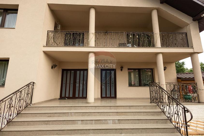 Casa spatioasa de vanzare - 11