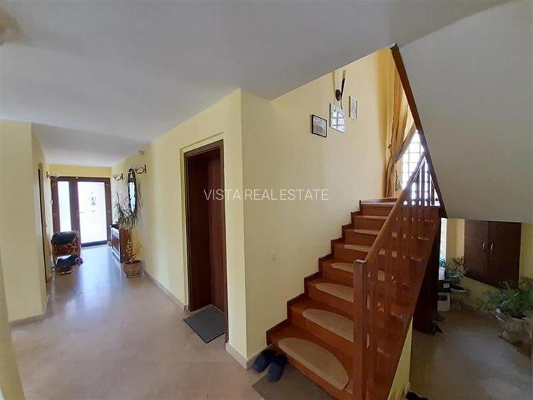 Vila  5 camere, teren 1500mp, zona linistita langa padure, cartier Primaverii, R - 7