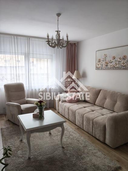 Apartament de vanzare decomandat 2 camere mobilat si utilat - Terezian - 2