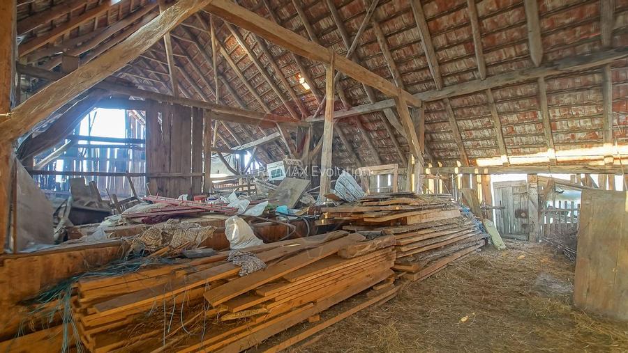 Comision 0%! 2 case Cincu, teren 2134mp, sura & curte libera - 31