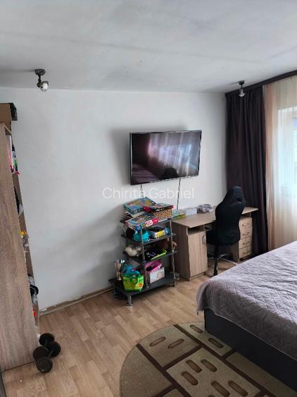 Se vinde apartament 2 camere transformat în 3 - 3