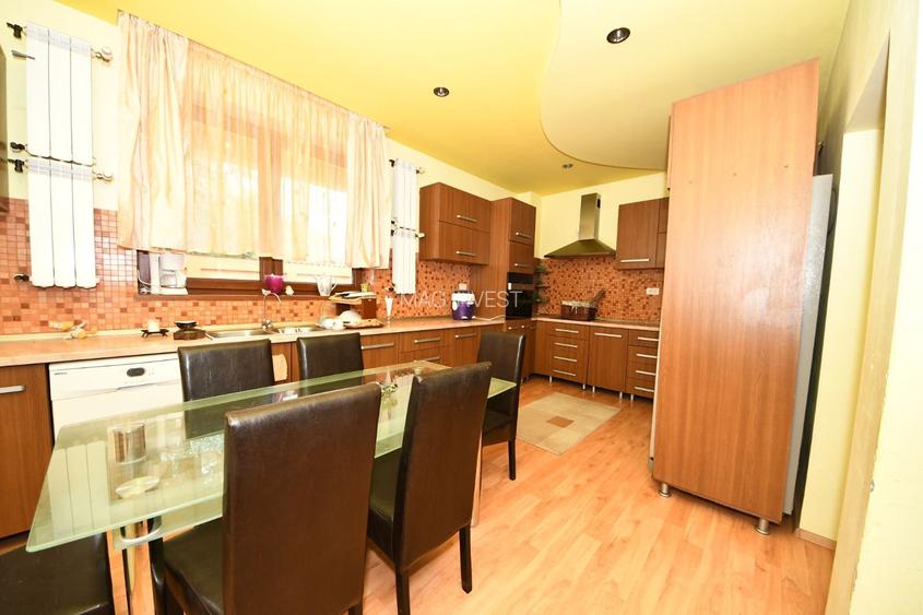 Vila spatioasa, constructie solida, zona micro 17 – Galati - 20