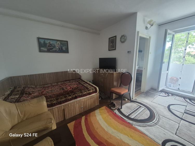 GARSONIERĂ DE VÂNZARE – ZONA DĂRMĂNEȘT - 4