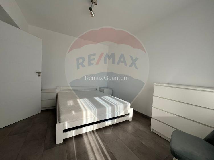 De închiriat apartament cu 2 camere în zona Nufarul - 14