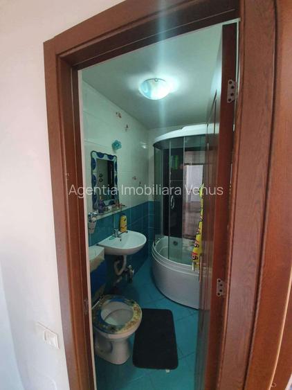 Apartament 4 camere renovat Piata Mare - 2