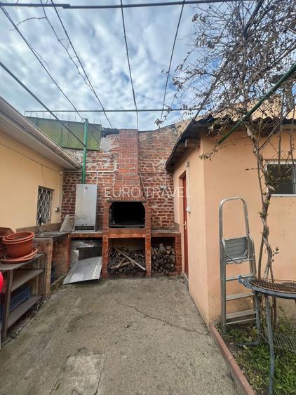 Casa  cocheta , la sol, caramida, teren 386 mp/desch. de 13 m,garaj, 299000 euro - 15