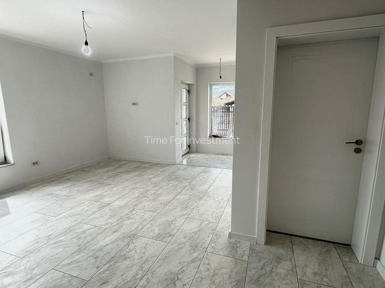 Individuala Parter Sanmihaiu Roman,4 Camere,2 Bai,Proiect Modern,Curte Amenajata - 5