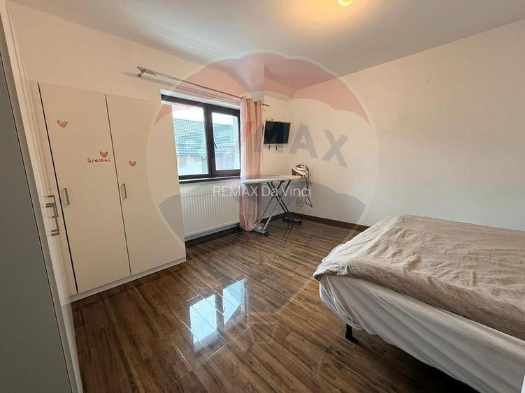 Casă / Vilă cu 4 camere de vânzare in Sanpetru - 20