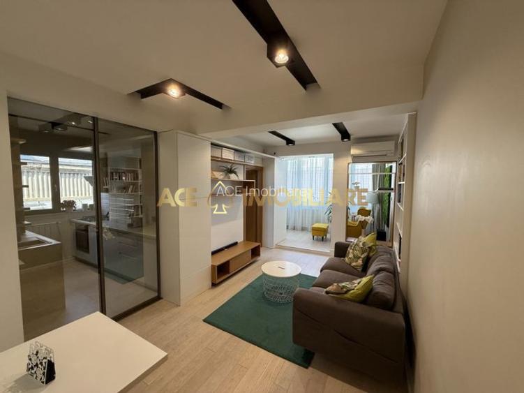 3 Camere de inchiriat | Unirii | Metrou | 2 locuri de parcare - 2