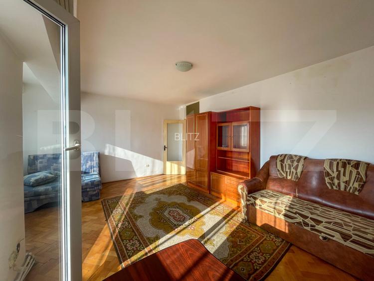 Apartament de 3 camere decomandat, 75 mp, 2 băi, 2 balcoane, etaj intermediar. - 7