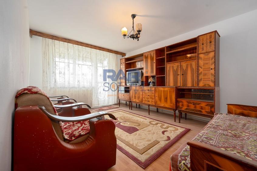 Apartament 3 camere, decomandat, mobilat