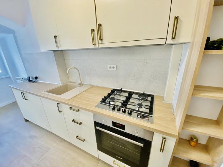 Studio totul nou Casa Poporului lângă SRI+parcare+centrală termica