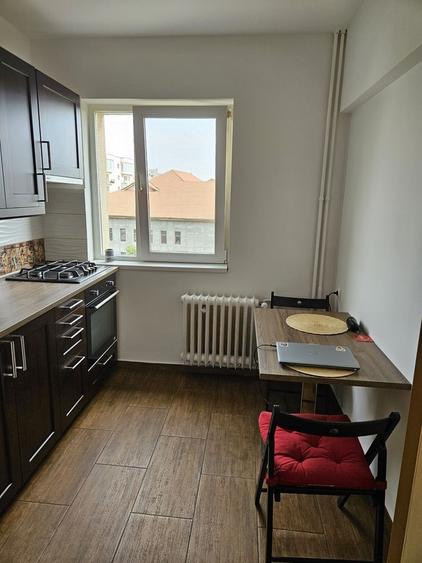 Apartament 2 camere. Piata Sudului, la 3 min. de metrou.