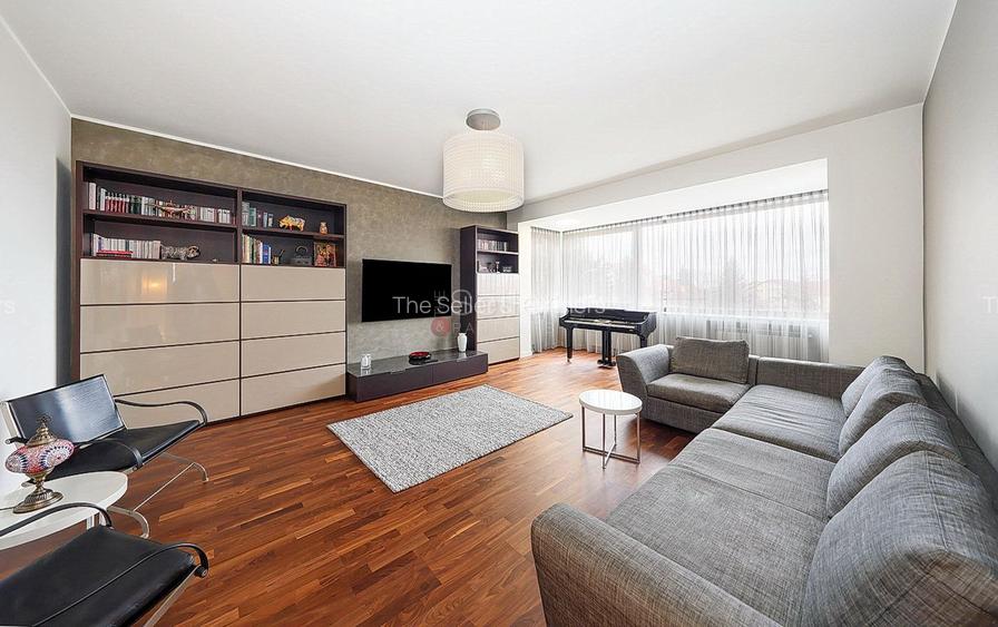 Apartament deosebit intr-o vila situata pe Dealul Cetatii - 14