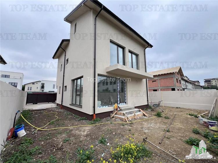 Vila pe stil modern, individuala cu 4 camere , 3 bai , Living , terasa,incalzilr - 12
