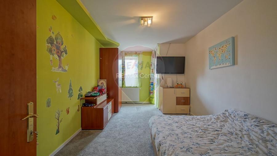 Casă cu garaj și panouri fotovoltaice – Codlea! - 26