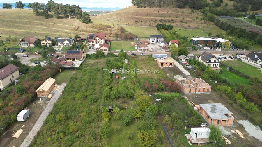 Teren intravilan - 34