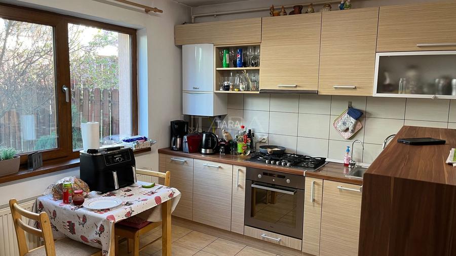 Casă spațioasă într-o zonă cu priveliște deosebită, Dambul Rotund - 3