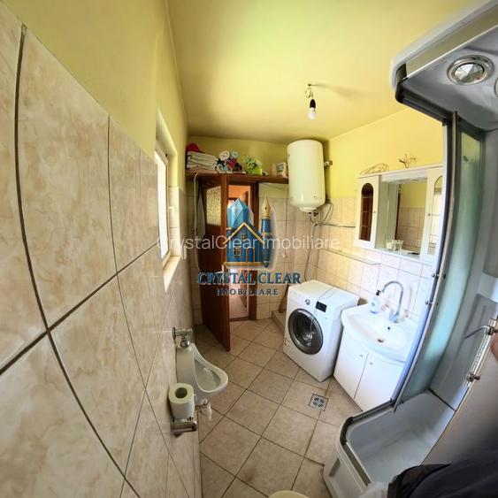 Casă 2 camere + teren 1700 mp - zona Platoul Cornești, str. Trebely - 11