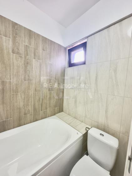 4 Camere Decomandat Mobilat Utilat Pod Constanta - 15