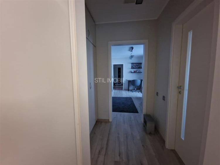 Liber, mobilat modern, apartament 3 camere, Tatarasi Posta, etaj 3/4 - 12