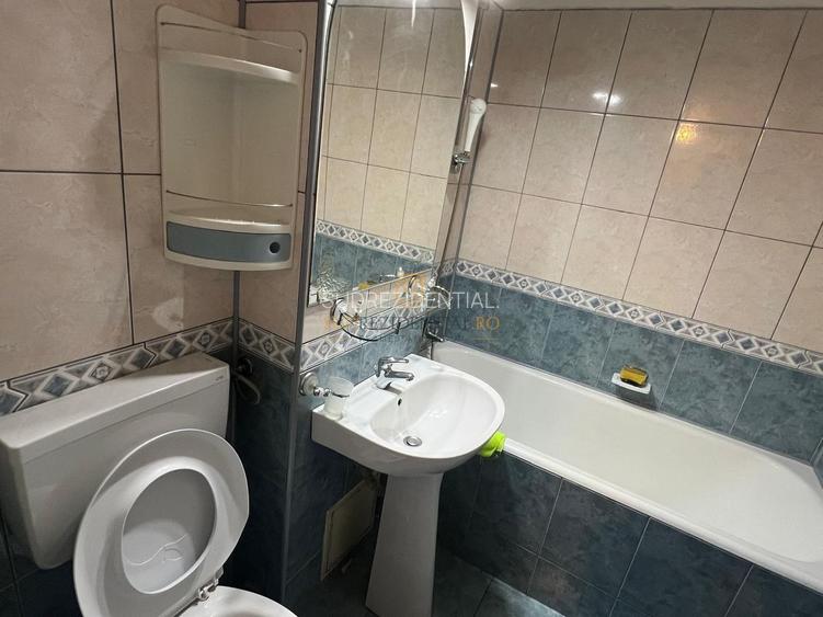 Garsoniera, etaj 2/10, zona Titan, gata de mutare, Comision 0 - 7