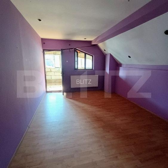 Casa cu 6 camere si garaj pretabil afacere zona Malu Rosu - 9