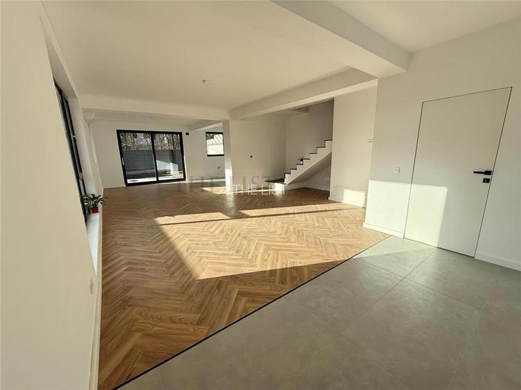 IANCU NICOLAE | Vila LUX 7 Camere | CAMBRIDGE SCHOOL - 6