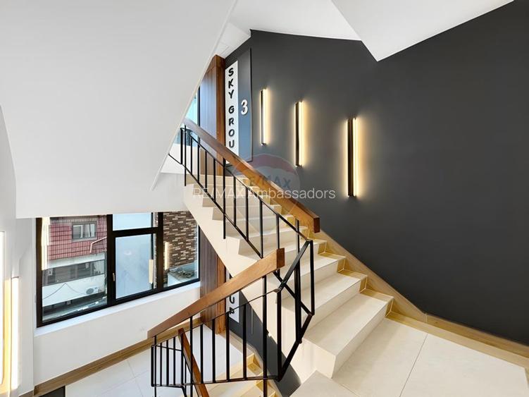 Spațiu comercial ultramodern P+4, Piața Victoriei - 16