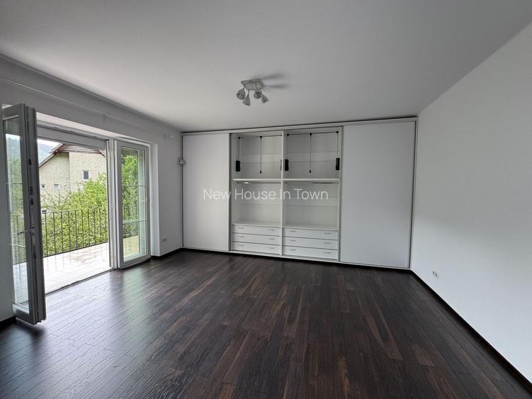 Apartament cu vedere spre Tâmpa, liniște și natură, în Centrul Istoric al Brașov - 13