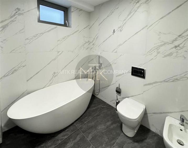 VILA INDIVIDUALA de LUX in Complex | 8 camere | Mobilata&utilata | 4 locuri de p - 38