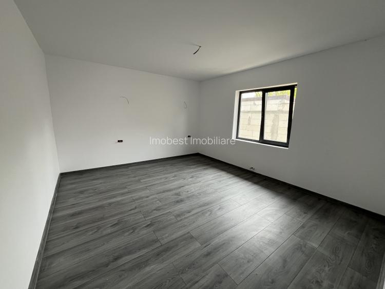 Pret redus, zona deosebita, casa la sol, 3 camere, posibilitate M, Valu lui Tr! - 5