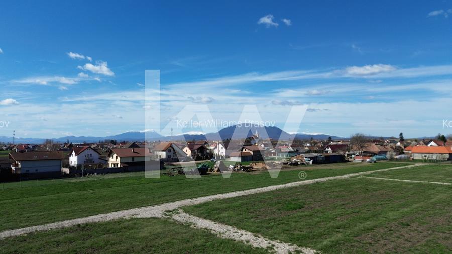 Teren de 627 mp în Hălchiu - utilități - Comision 0% - 8