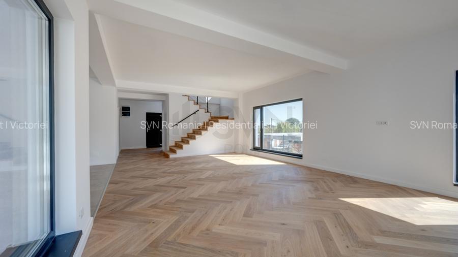 REV2004358 Casa in complex nou Corbeanca vedere lac - 3