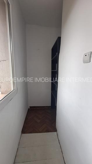 Apartament de vanzare in Constanta, Gara - 2 camere - 6