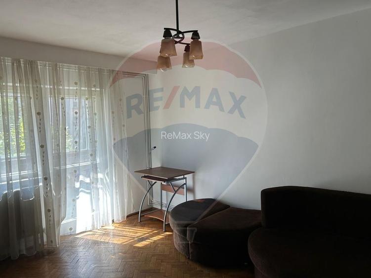 Apartament cu 3 camere decomandate de inchiriat pe Calea Floresti - 2