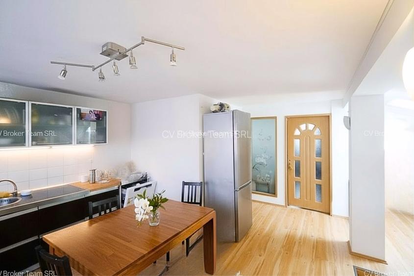 Vila D+P+1+M,Otopeni,300 mpu,ultracentral - 10