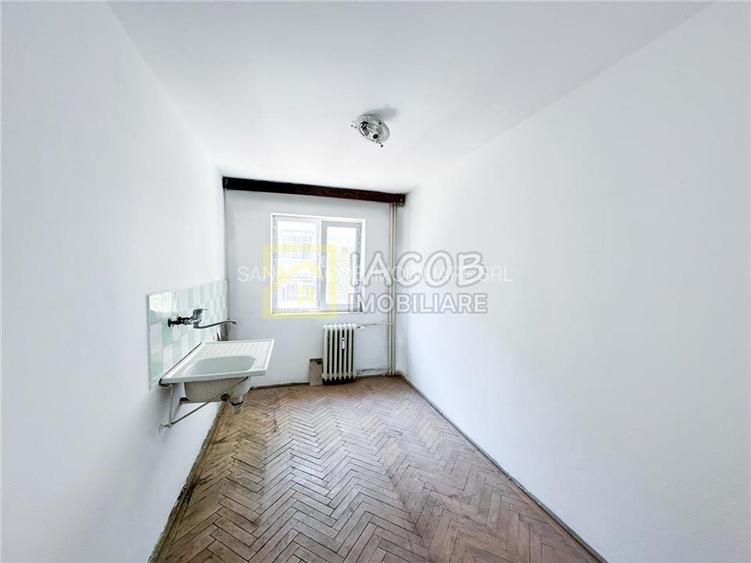 Pret bun pentru 3 camere in Bacau - 6