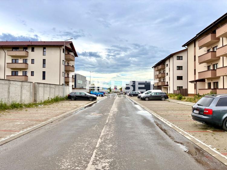 GARSONIERĂ / PARCARE / STRIP MALL SANPETRU - 3