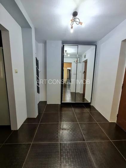 Apartament 3 Camere | Central | Unirii | Centrala proprie | Bucuresti - 9